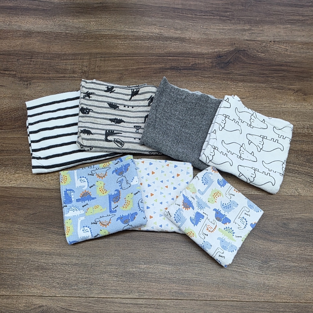 🦖Bundle of Baby Boy Dinosaur Receiving Blankets/Swaddles🦕